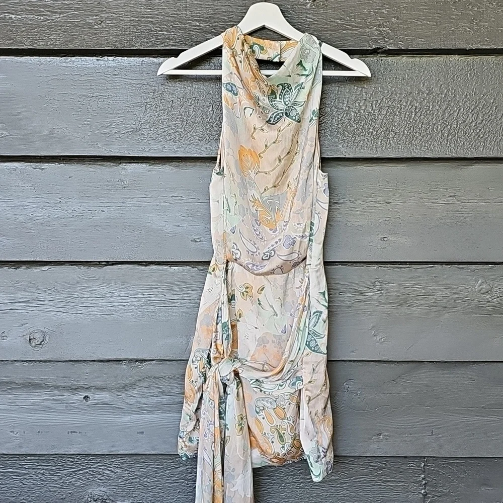 ELLIATT Appearance Dress - Picture 5 of 8